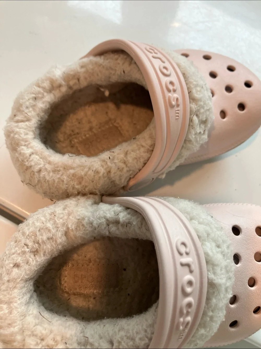 CROCS Kids Light Pink Fuzz-Lined Clog toddler 7